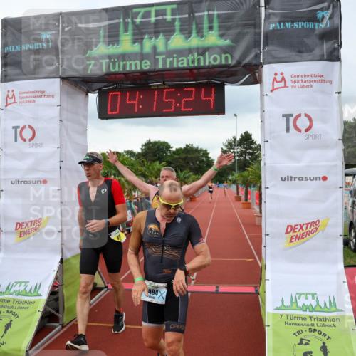 15.06.2025 - 7 Türme Triathlon Michael Strokosch http://msf.ph/oto/7982744 15.06.2025 14:15:24 Ziel 406, 494, 815, 816 meine-sportfotos.de
