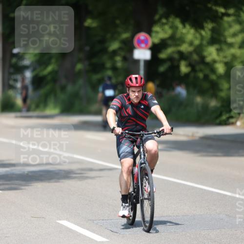 15.06.2025 - 7 Türme Triathlon Yannick Fuchs http://msf.ph/oto/7982745 15.06.2025 12:52:17 Radfahren 400, 451, 500 meine-sportfotos.de