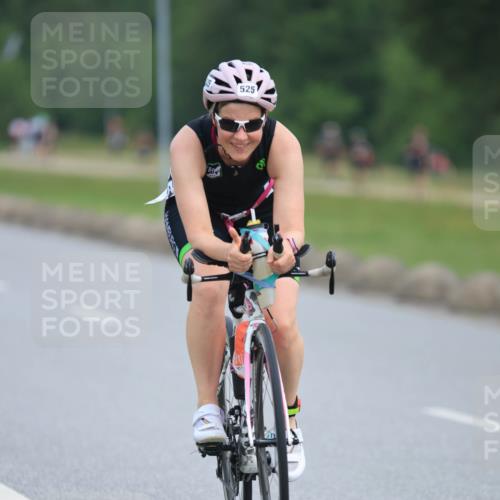 15.06.2025 - 27. Vierlanden-Triathlon H.Heesch http://msf.ph/oto/7982755 15.06.2025 10:53:49 Radfahren 60, 525 meine-sportfotos.de