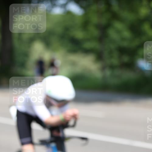 15.06.2025 - 7 Türme Triathlon Yannick Fuchs http://msf.ph/oto/7982812 15.06.2025 12:52:21 Radfahren 400, 451 meine-sportfotos.de