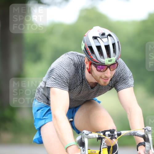 15.06.2025 - 7 Türme Triathlon Yannick Fuchs http://msf.ph/oto/7982872 15.06.2025 11:33:04 Radfahren 337 meine-sportfotos.de