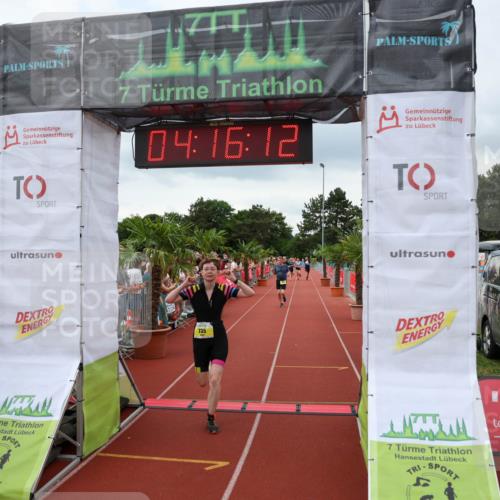 15.06.2025 - 7 Türme Triathlon Michael Strokosch http://msf.ph/oto/7982972 15.06.2025 14:16:12 Ziel 735, 1005 meine-sportfotos.de