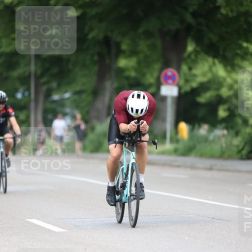 15.06.2025 - 7 Türme Triathlon Yannick Fuchs http://msf.ph/oto/7983015 15.06.2025 11:34:13 Radfahren 297, 334 meine-sportfotos.de
