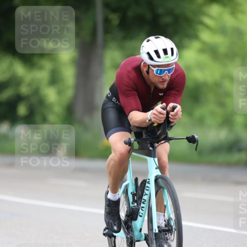 15.06.2025 - 7 Türme Triathlon Yannick Fuchs http://msf.ph/oto/7983041 15.06.2025 11:34:14 Radfahren 297, 334 meine-sportfotos.de