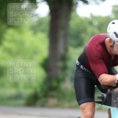 15.06.2025 - 7 Türme Triathlon Yannick Fuchs http://msf.ph/oto/7983051 15.06.2025 11:34:14 Radfahren 297, 334 meine-sportfotos.de