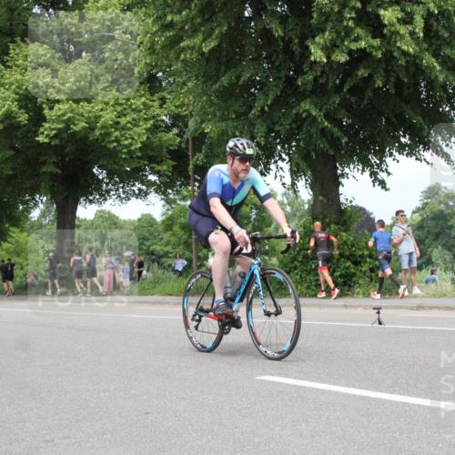 15.06.2025 - 7 Türme Triathlon Yannick Fuchs http://msf.ph/oto/7983090 15.06.2025 13:35:36 Radfahren  meine-sportfotos.de