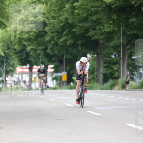 15.06.2025 - 7 Türme Triathlon Yannick Fuchs http://msf.ph/oto/7983106 15.06.2025 11:34:46 Radfahren 224, 250, 337 meine-sportfotos.de
