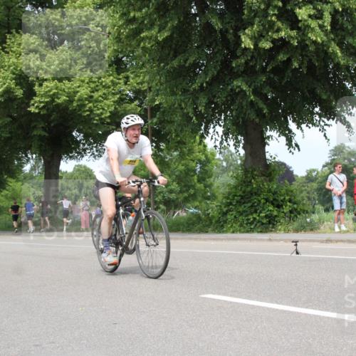 15.06.2025 - 7 Türme Triathlon Yannick Fuchs http://msf.ph/oto/7983188 15.06.2025 13:36:07 Radfahren  meine-sportfotos.de