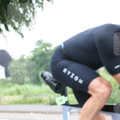 15.06.2025 - 7 Türme Triathlon Yannick Fuchs http://msf.ph/oto/7983236 15.06.2025 11:34:51 Radfahren 224, 250 meine-sportfotos.de