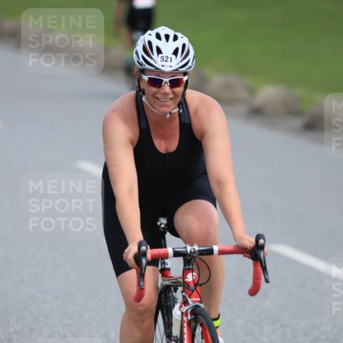 15.06.2025 - 27. Vierlanden-Triathlon H.Heesch http://msf.ph/oto/7983238 15.06.2025 10:55:38 Radfahren 221, 238, 521, 528 meine-sportfotos.de