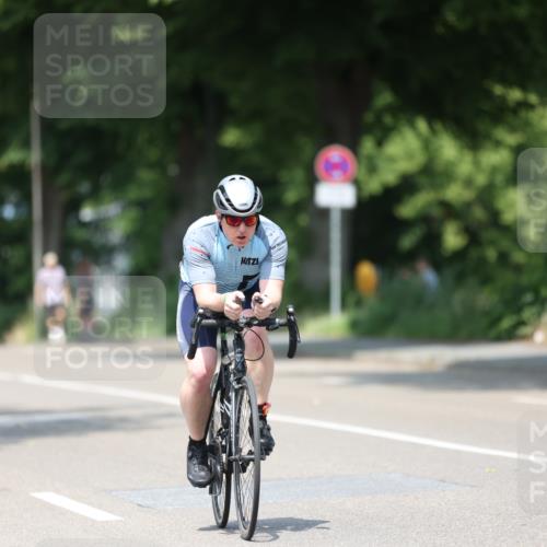 15.06.2025 - 7 Türme Triathlon Yannick Fuchs http://msf.ph/oto/7983240 15.06.2025 12:53:05 Radfahren 255, 265, 591, 608 meine-sportfotos.de