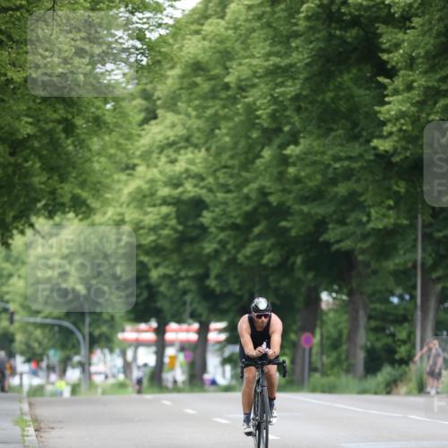 15.06.2025 - 7 Türme Triathlon Yannick Fuchs http://msf.ph/oto/7983288 15.06.2025 11:35:44 Radfahren 295, 297 meine-sportfotos.de