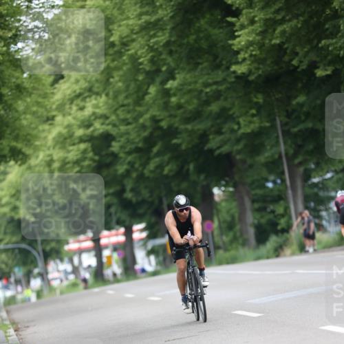 15.06.2025 - 7 Türme Triathlon Yannick Fuchs http://msf.ph/oto/7983301 15.06.2025 11:35:44 Radfahren 295, 297 meine-sportfotos.de