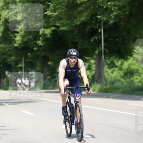 15.06.2025 - 7 Türme Triathlon Yannick Fuchs http://msf.ph/oto/7983372 15.06.2025 12:53:12 Radfahren 255, 265, 341, 470 meine-sportfotos.de