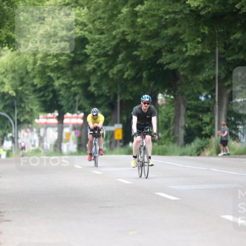 15.06.2025 - 7 Türme Triathlon Yannick Fuchs http://msf.ph/oto/7983392 15.06.2025 11:36:13 Radfahren 224, 304, 307 meine-sportfotos.de