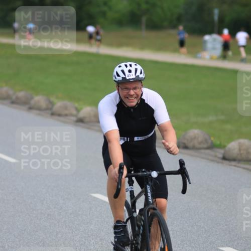 15.06.2025 - 27. Vierlanden-Triathlon H.Heesch http://msf.ph/oto/7983420 15.06.2025 10:56:56 Radfahren 94, 150, 451, 767 meine-sportfotos.de