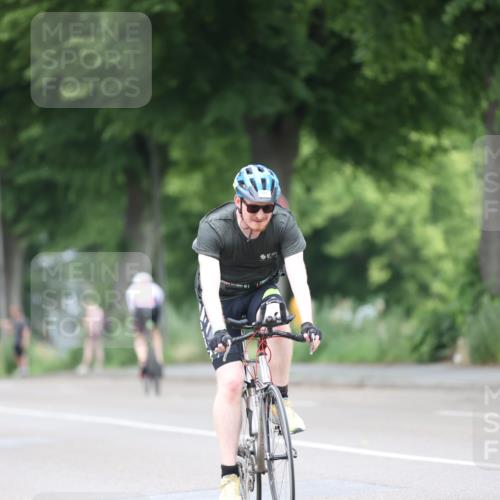 15.06.2025 - 7 Türme Triathlon Yannick Fuchs http://msf.ph/oto/7983436 15.06.2025 11:36:15 Radfahren 224, 304, 307 meine-sportfotos.de