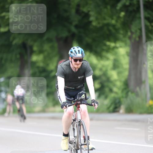 15.06.2025 - 7 Türme Triathlon Yannick Fuchs http://msf.ph/oto/7983447 15.06.2025 11:36:15 Radfahren 224, 304, 307 meine-sportfotos.de