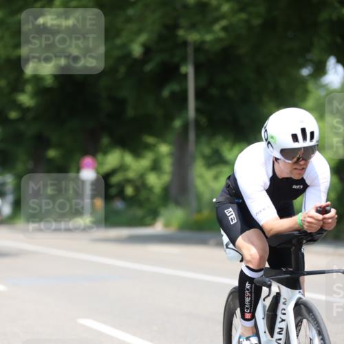 15.06.2025 - 7 Türme Triathlon Yannick Fuchs http://msf.ph/oto/7983462 15.06.2025 12:53:15 Radfahren 255, 341, 470 meine-sportfotos.de