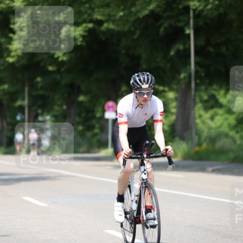 15.06.2025 - 7 Türme Triathlon Yannick Fuchs http://msf.ph/oto/7983492 15.06.2025 12:53:16 Radfahren 341, 470 meine-sportfotos.de