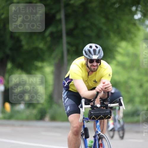 15.06.2025 - 7 Türme Triathlon Yannick Fuchs http://msf.ph/oto/7983504 15.06.2025 11:36:18 Radfahren 304, 307 meine-sportfotos.de