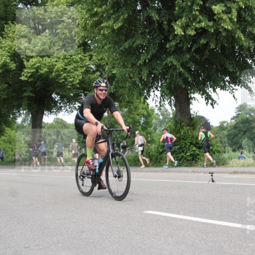 15.06.2025 - 7 Türme Triathlon Yannick Fuchs http://msf.ph/oto/7983511 15.06.2025 13:37:51 Radfahren  meine-sportfotos.de