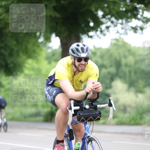 15.06.2025 - 7 Türme Triathlon Yannick Fuchs http://msf.ph/oto/7983519 15.06.2025 11:36:18 Radfahren 304, 307 meine-sportfotos.de