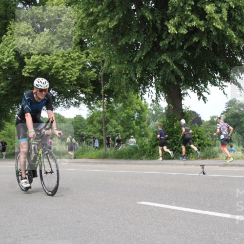15.06.2025 - 7 Türme Triathlon Yannick Fuchs http://msf.ph/oto/7983536 15.06.2025 13:37:56 Radfahren  meine-sportfotos.de