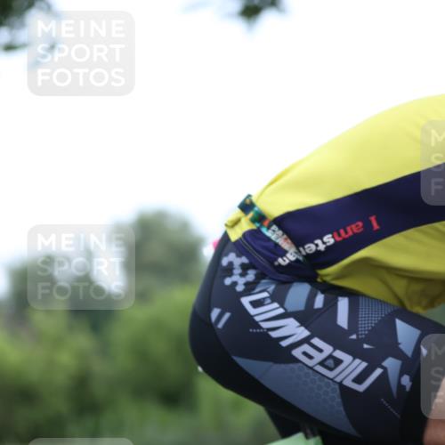 15.06.2025 - 7 Türme Triathlon Yannick Fuchs http://msf.ph/oto/7983562 15.06.2025 11:36:19 Radfahren 304, 307 meine-sportfotos.de
