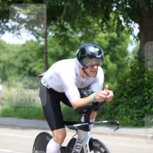 15.06.2025 - 7 Türme Triathlon Yannick Fuchs http://msf.ph/oto/7983573 15.06.2025 12:53:26 Radfahren 373 meine-sportfotos.de