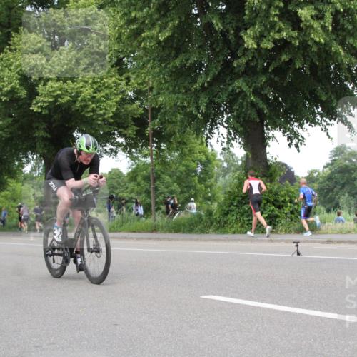 15.06.2025 - 7 Türme Triathlon Yannick Fuchs http://msf.ph/oto/7983599 15.06.2025 13:38:03 Radfahren  meine-sportfotos.de