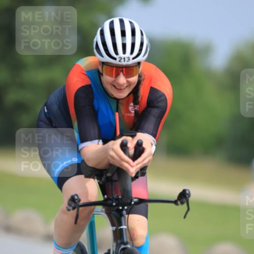 15.06.2025 - 27. Vierlanden-Triathlon H.Heesch http://msf.ph/oto/7983674 15.06.2025 11:17:28 Radfahren 213, 824 meine-sportfotos.de