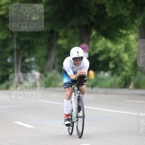15.06.2025 - 7 Türme Triathlon Yannick Fuchs http://msf.ph/oto/7983694 15.06.2025 11:37:32 Radfahren 201, 210 meine-sportfotos.de
