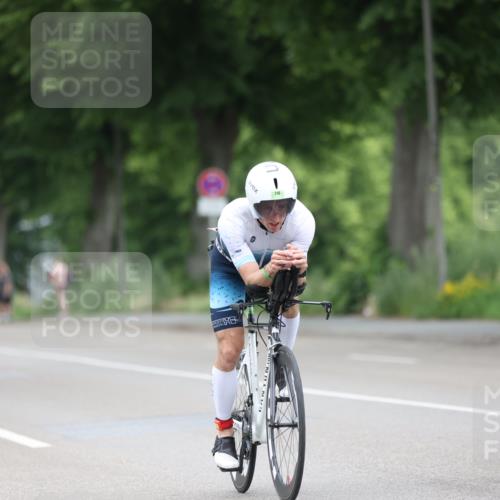 15.06.2025 - 7 Türme Triathlon Yannick Fuchs http://msf.ph/oto/7983708 15.06.2025 11:37:33 Radfahren 201, 210 meine-sportfotos.de