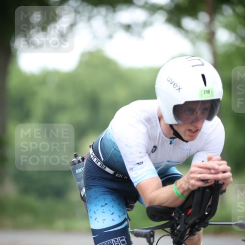 15.06.2025 - 7 Türme Triathlon Yannick Fuchs http://msf.ph/oto/7983760 15.06.2025 11:37:33 Radfahren 201, 210 meine-sportfotos.de