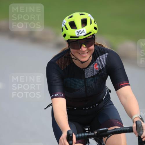 15.06.2025 - 27. Vierlanden-Triathlon H.Heesch http://msf.ph/oto/7983771 15.06.2025 10:58:05 Radfahren 475, 511, 554, 610, 632 meine-sportfotos.de