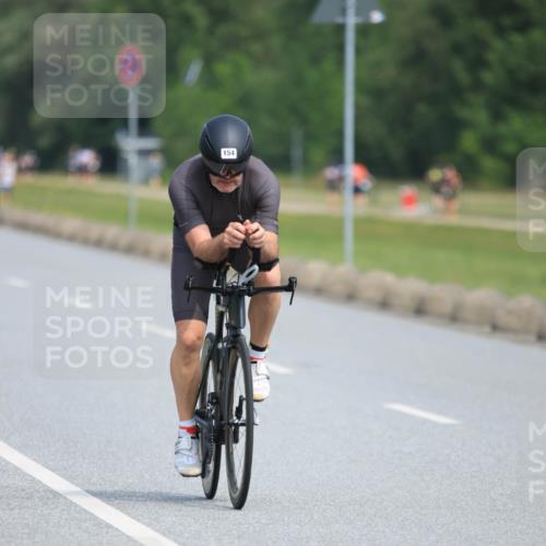 15.06.2025 - 27. Vierlanden-Triathlon H.Heesch http://msf.ph/oto/7983774 15.06.2025 11:17:51 Radfahren 7, 148, 154, 199, 720, 830, 947 meine-sportfotos.de