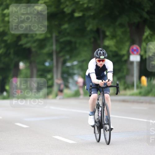 15.06.2025 - 7 Türme Triathlon Yannick Fuchs http://msf.ph/oto/7983777 15.06.2025 11:37:36 Radfahren 201, 210 meine-sportfotos.de