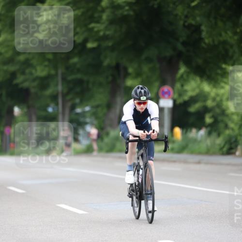 15.06.2025 - 7 Türme Triathlon Yannick Fuchs http://msf.ph/oto/7983790 15.06.2025 11:37:36 Radfahren 201, 210 meine-sportfotos.de
