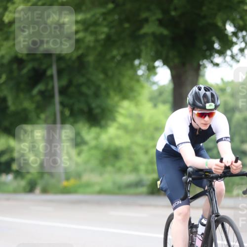 15.06.2025 - 7 Türme Triathlon Yannick Fuchs http://msf.ph/oto/7983834 15.06.2025 11:37:37 Radfahren 201 meine-sportfotos.de