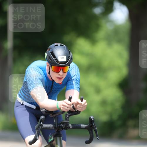 15.06.2025 - 7 Türme Triathlon Yannick Fuchs http://msf.ph/oto/7983881 15.06.2025 12:54:01 Radfahren 302, 559, 562, 594 meine-sportfotos.de