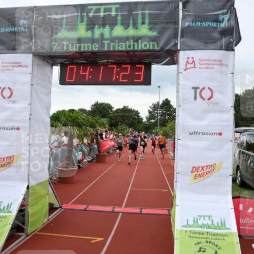 15.06.2025 - 7 Türme Triathlon Michael Strokosch http://msf.ph/oto/7983908 15.06.2025 14:17:23 Ziel 592, 751, 825, 850, 1128 meine-sportfotos.de