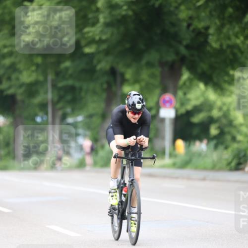 15.06.2025 - 7 Türme Triathlon Yannick Fuchs http://msf.ph/oto/7983915 15.06.2025 11:37:49 Radfahren 200 meine-sportfotos.de