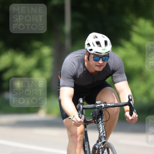 15.06.2025 - 7 Türme Triathlon Yannick Fuchs http://msf.ph/oto/7983936 15.06.2025 12:54:05 Radfahren 559, 562 meine-sportfotos.de