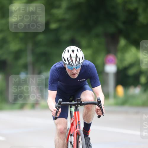 15.06.2025 - 7 Türme Triathlon Yannick Fuchs http://msf.ph/oto/7983966 15.06.2025 11:37:51 Radfahren 200 meine-sportfotos.de