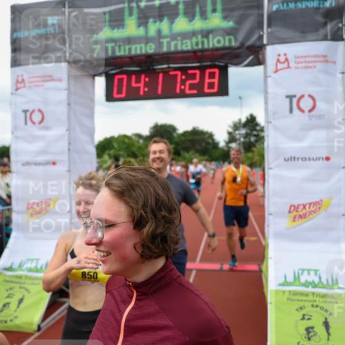 15.06.2025 - 7 Türme Triathlon Michael Strokosch http://msf.ph/oto/7984010 15.06.2025 14:17:27 Ziel 506, 825, 850, 1128 meine-sportfotos.de