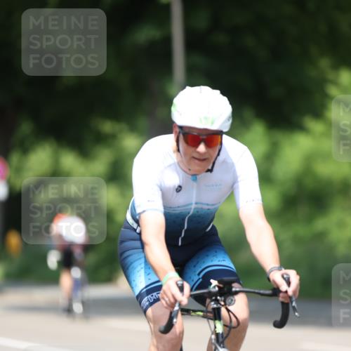 15.06.2025 - 7 Türme Triathlon Yannick Fuchs http://msf.ph/oto/7984019 15.06.2025 12:54:07 Radfahren 332, 562, 613, 649 meine-sportfotos.de