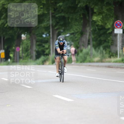 15.06.2025 - 7 Türme Triathlon Yannick Fuchs http://msf.ph/oto/7984027 15.06.2025 11:37:58 Radfahren 280 meine-sportfotos.de