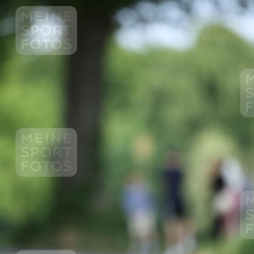 15.06.2025 - 7 Türme Triathlon Yannick Fuchs http://msf.ph/oto/7984044 15.06.2025 12:54:08 Radfahren 332, 562, 613, 649, 1090 meine-sportfotos.de