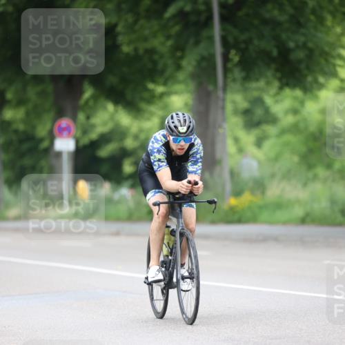 15.06.2025 - 7 Türme Triathlon Yannick Fuchs http://msf.ph/oto/7984053 15.06.2025 11:37:59 Radfahren 280 meine-sportfotos.de